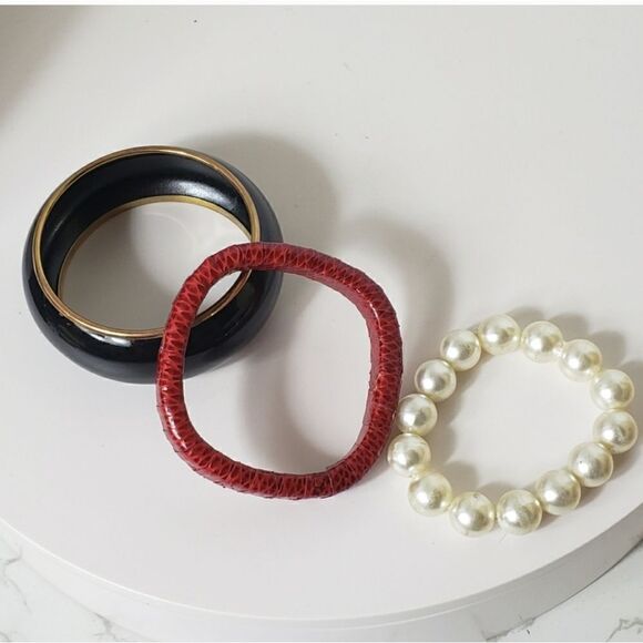 BANGLE BRACELET VARIETY Set of 3 Classic Jewelry Pieces - Picture 2 of 6